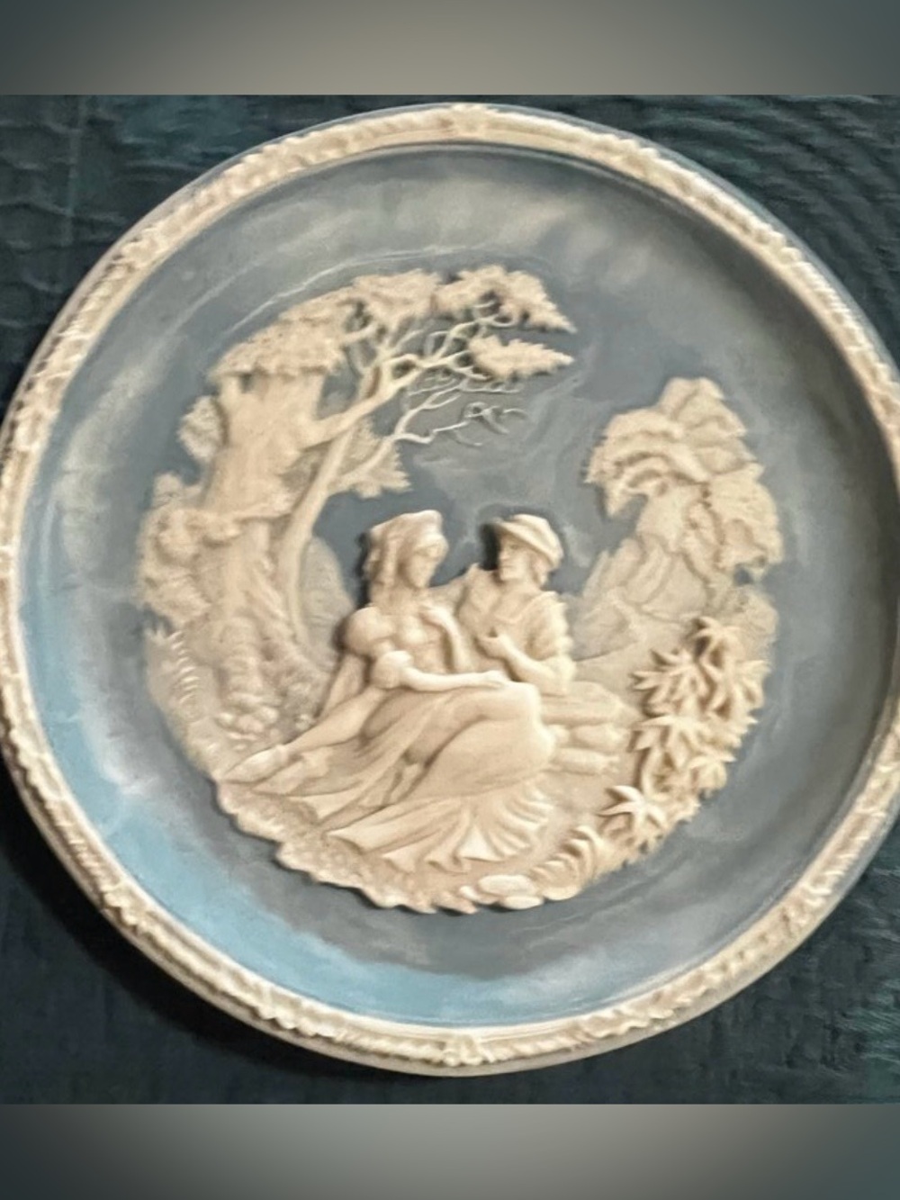 Vintage Bradex Studios 'Love Alters Not' Collector Incolay Decorative Plate-9”